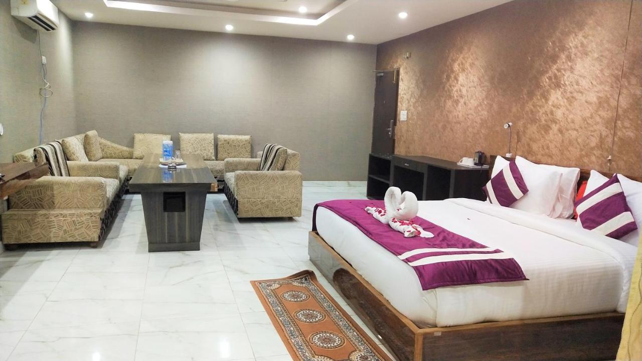 Hotel Syona Residencia Lucknow Exterior foto
