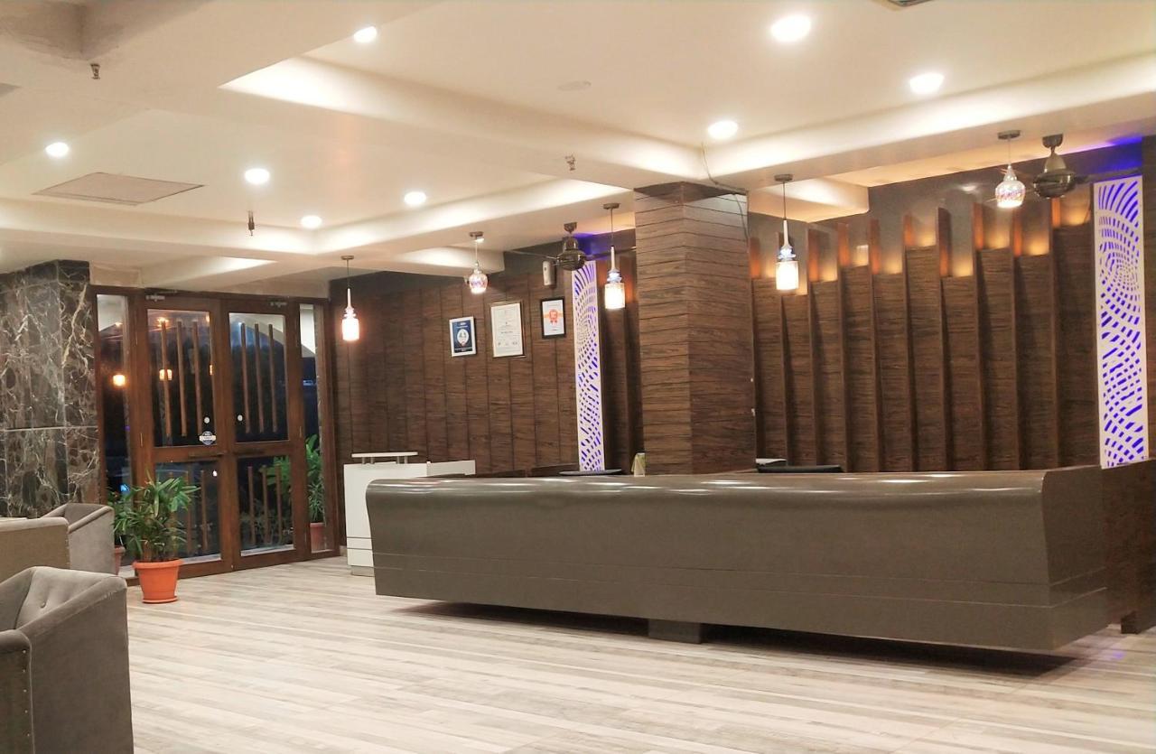 Hotel Syona Residencia Lucknow Exterior foto