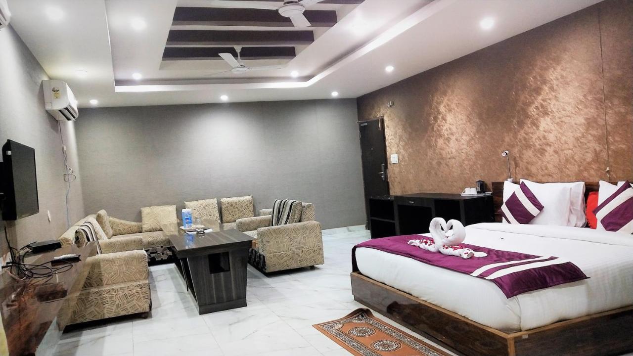 Hotel Syona Residencia Lucknow Exterior foto