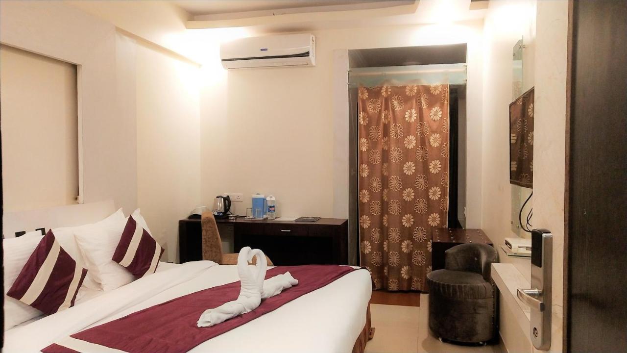 Hotel Syona Residencia Lucknow Exterior foto